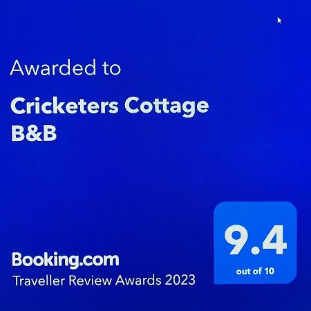 Cricketers Cottage B&B เวสต์มอลลิง ภายนอก รูปภาพ