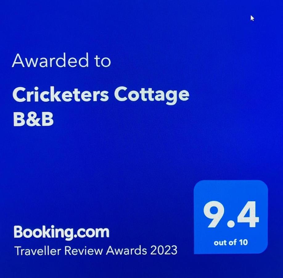 Cricketers Cottage B&B เวสต์มอลลิง ภายนอก รูปภาพ
